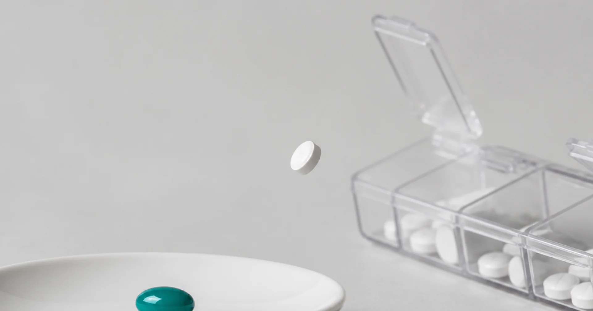 L'assiette contre le pilulier : pourquoi les essais cliniques orientent vers le régime méditerranéen